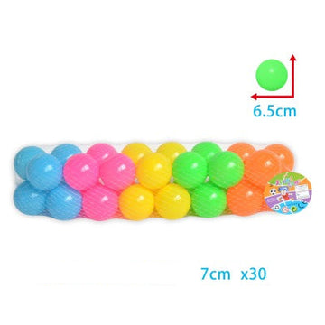 Colorful plastic balls in various sizes on a white background with a measurement label.